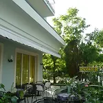 Poker Hotel