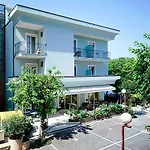 Hotel Poker 2*